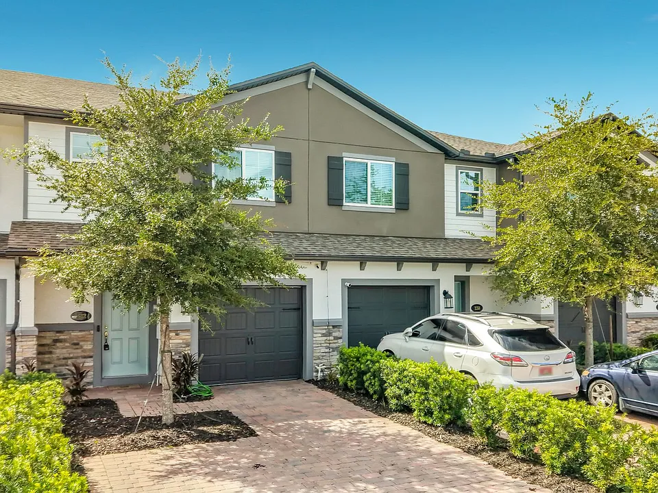 232 Cape Honeysuckle Pl