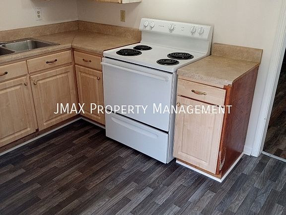 5th image of 654 Highland Ave SE #1