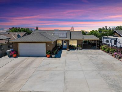 312 Armona Ave, Avenal, CA, 93204