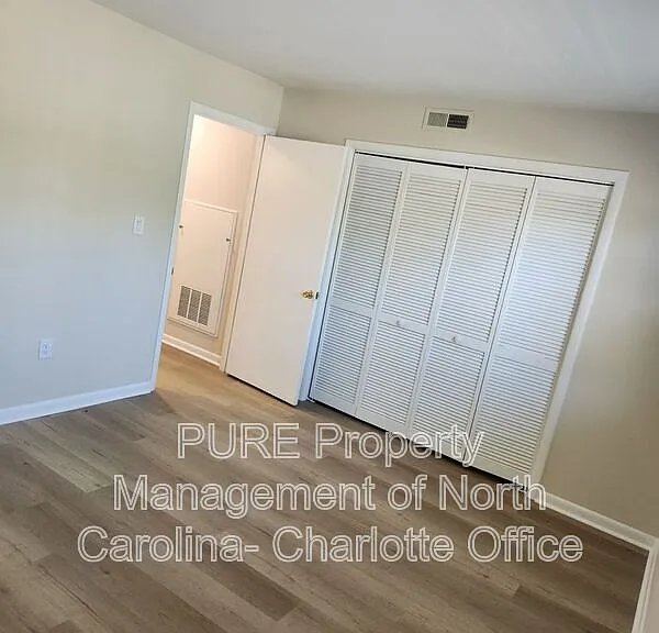 7510 Woods Ln #30 — Photo 19