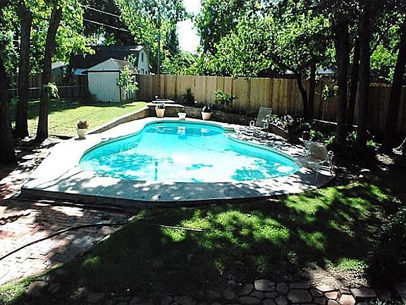 5th image of 4710 Basswood Ct