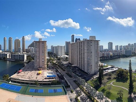 4th image of 301 174th St APT 1912