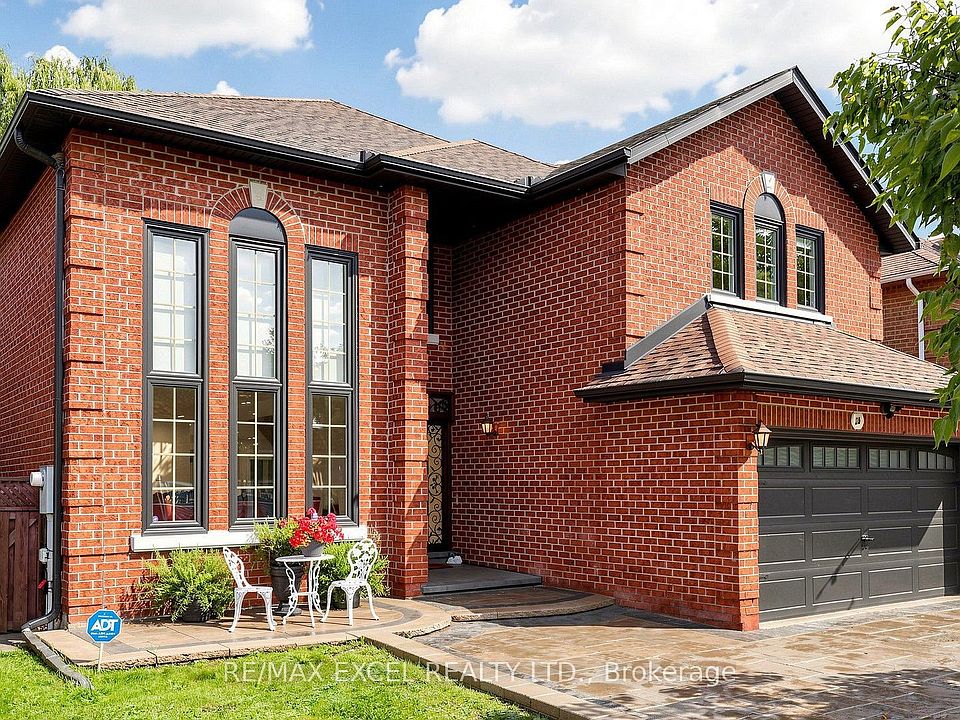 1st image of 2B Trinity Cres