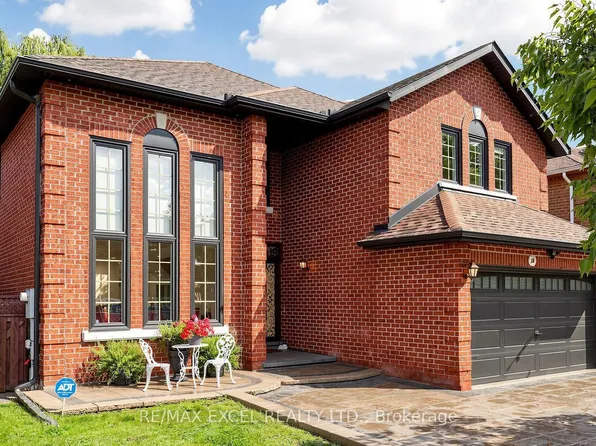 2B Trinity Cres, Richmond Hill, ON L4B 2S4