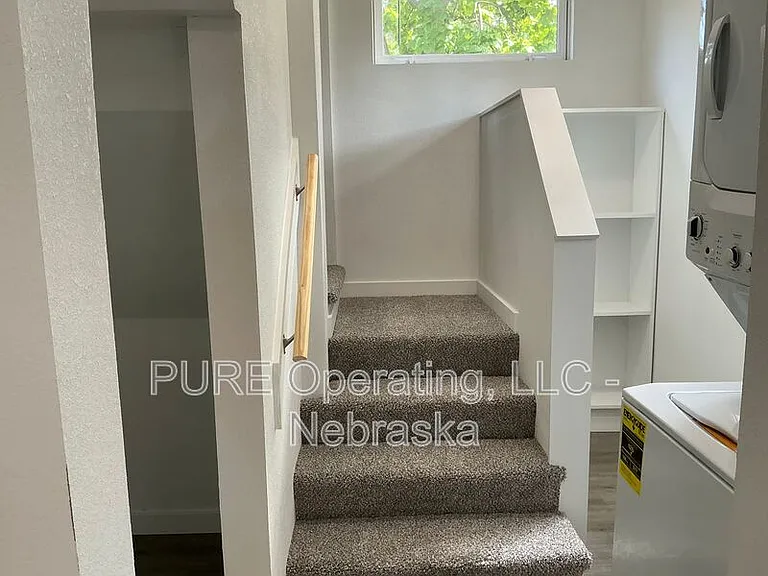 4245 Burdette St — Photo 16