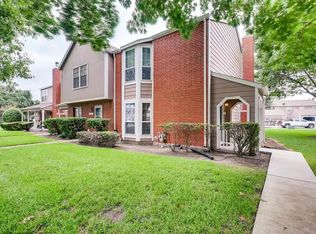 17235 Saturn Ln, Houston, TX 77058