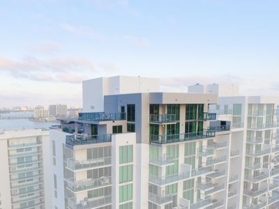 7928 East Dr #2002, North Bay Village, FL, 33141