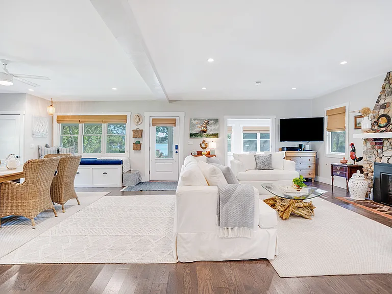 45 Towd Point Rd — Photo 10