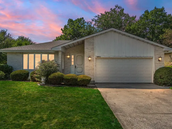 2424 Sorrento Dr, Schererville, IN 46375