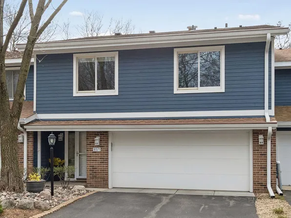 9371 Nesbitt Rd, Bloomington, MN 55437