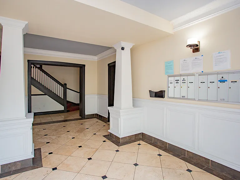 6150 N Ravenswood Ave #4 — Photo 20
