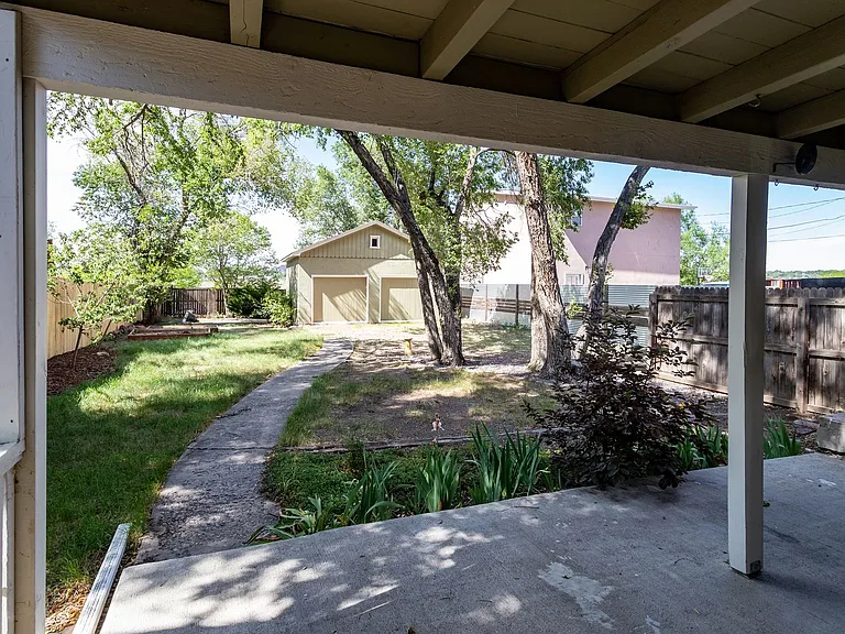 12 W Brookside St — Photo 40