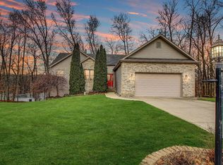 2653 Clarendon Ct, Valparaiso, IN 46385