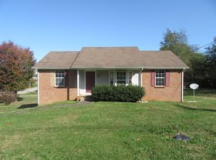 2201 Kim Dr, Clarksville, TN 37043