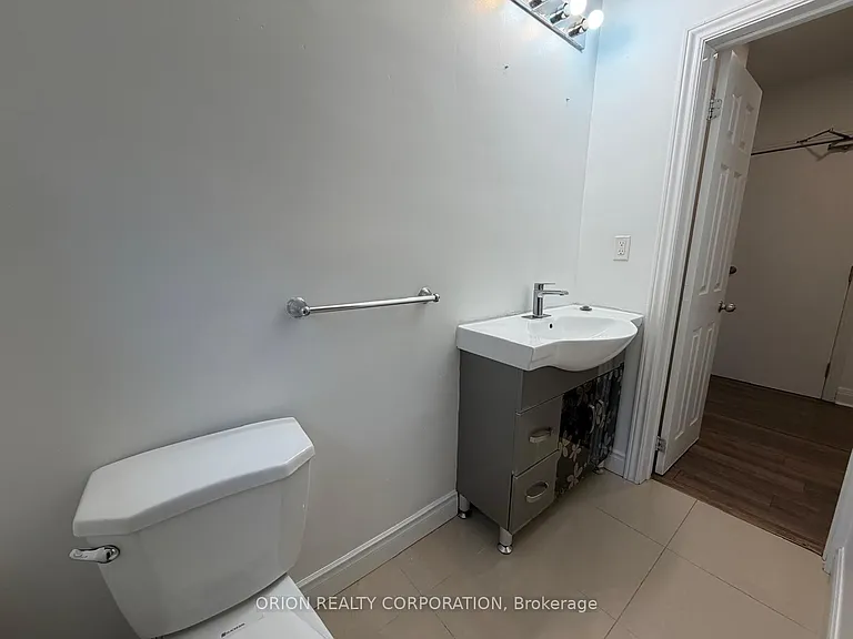 266 Viewmount Ave — Photo 16