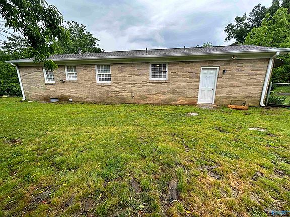 3rd image of 2408 Springhill Rd NW