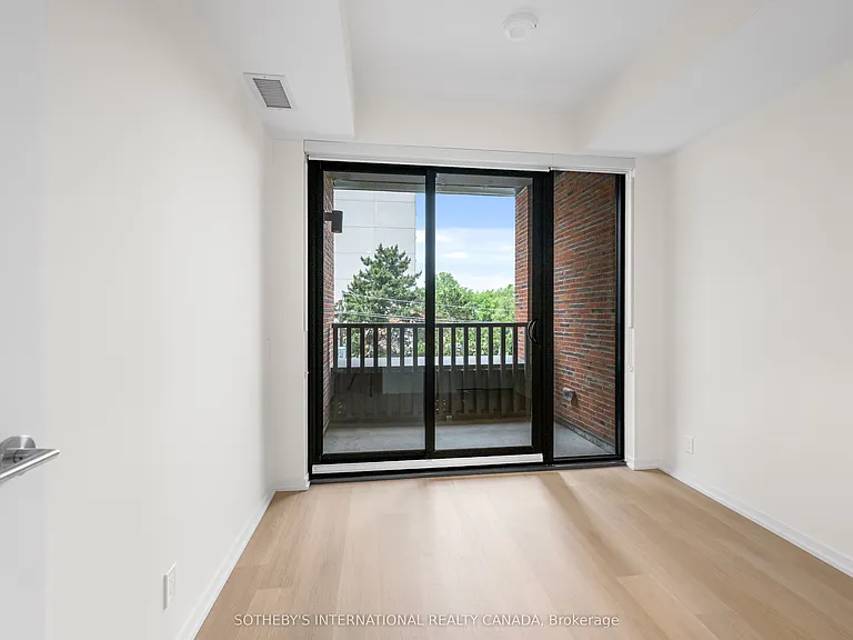 109 Erskine Ave #303 — Photo 13