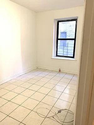 Rented by Lang Realty LLC | media 4