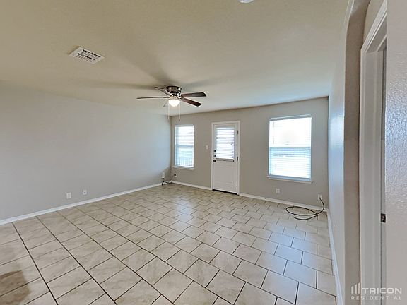 3rd image of 10907 Creager Park