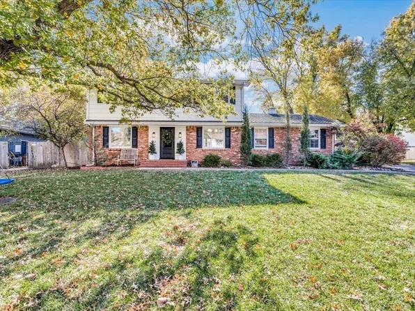 7431 E Tanglewood Ln, Wichita, KS 67206