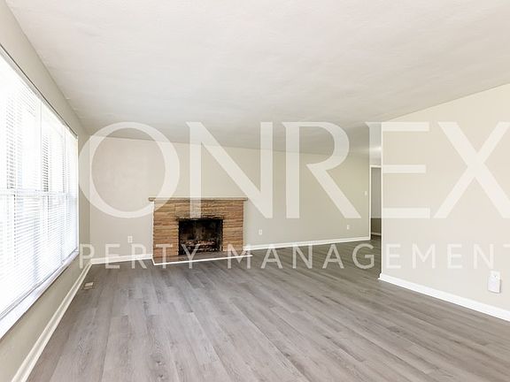 3rd image of 281 Jenny Ln