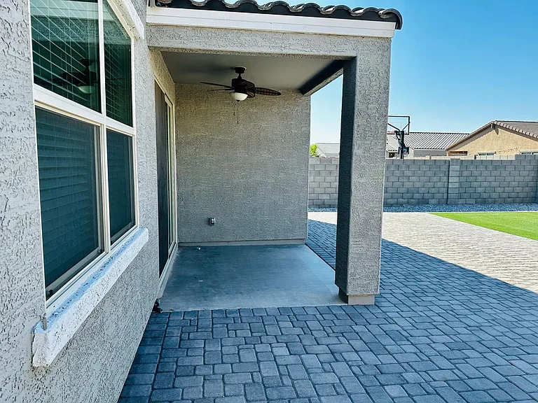 12628 W Northview Ave — Photo 4