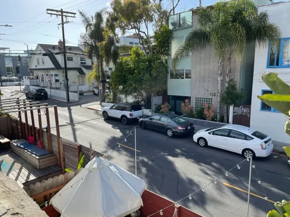 116 Brooks Ave APT 2, Venice, CA 90291