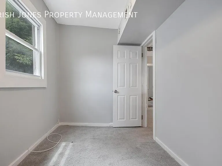 350 Herkimer St — Photo 13