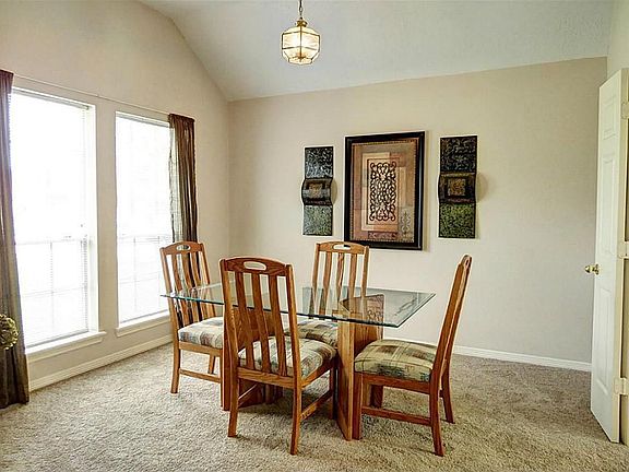3rd image of 21107 Royal Villa Dr