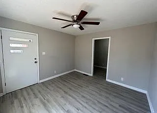 1006 Lee Dr NW — Photo 2