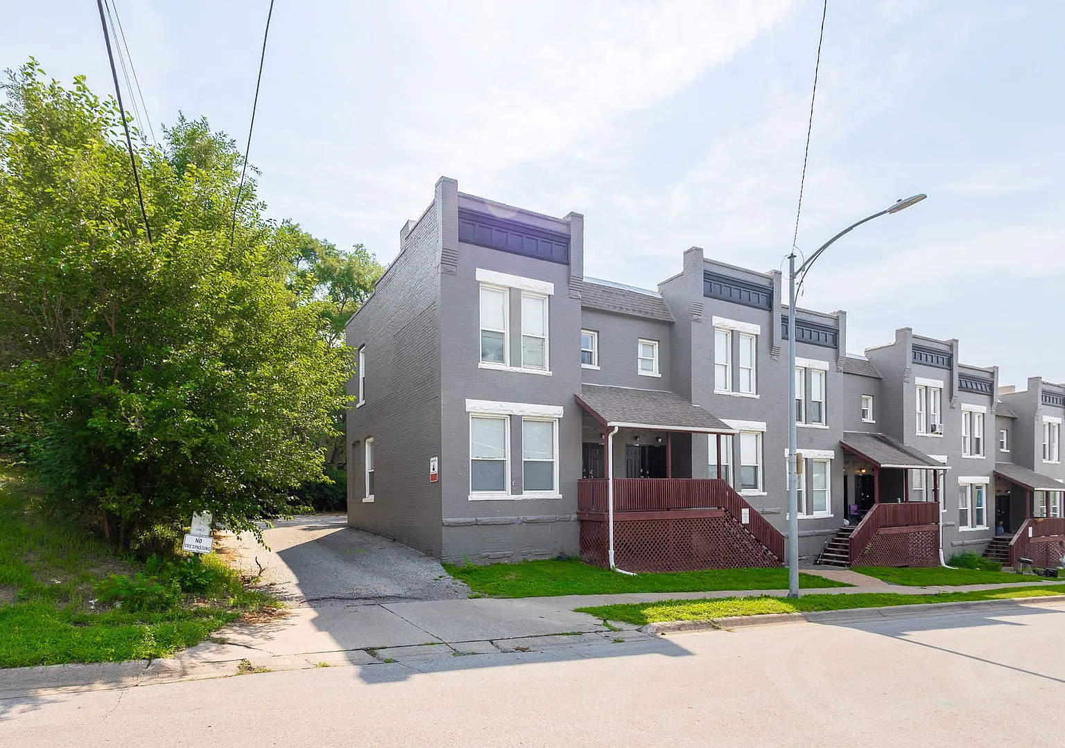 N 29th Street Apartments — Photo 3