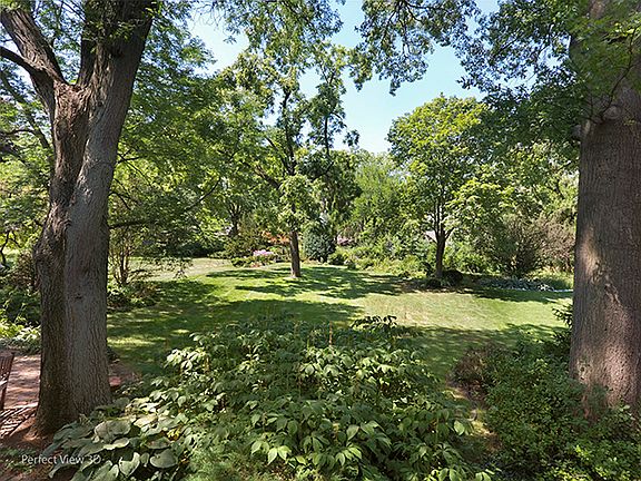 5th image of 90 Joyce Ct