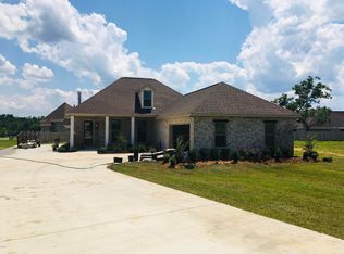 12 Copperfield Ln, Carriere, MS 39426