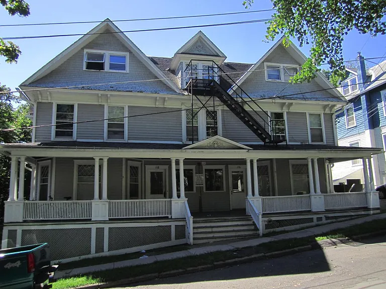 116 Ferris Pl #3 — Photo 7