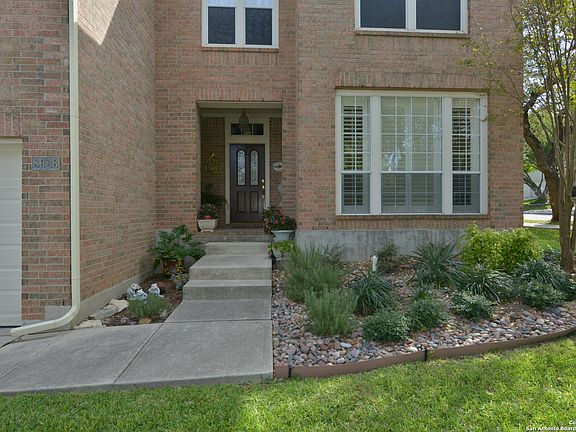 2nd image of 8926 N Brae Bend