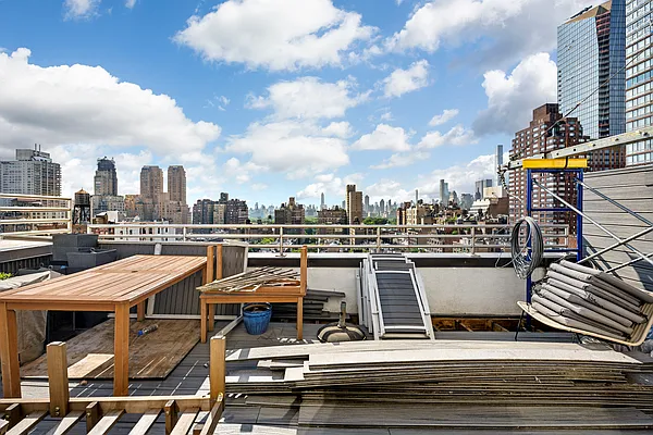 Rented by Douglas Elliman | media 7