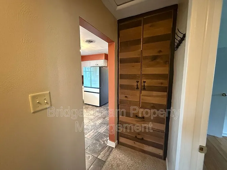 56 Telford Ave — Photo 7