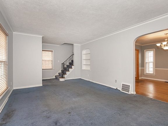 3rd image of 1740 Wright Ave
