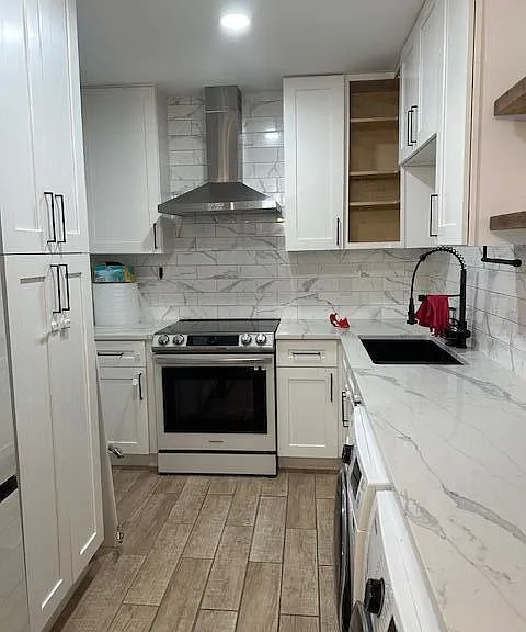 2220 NE 68th St #1023 — Photo 3