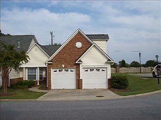 2nd image of 670 Ivybrooke Ave