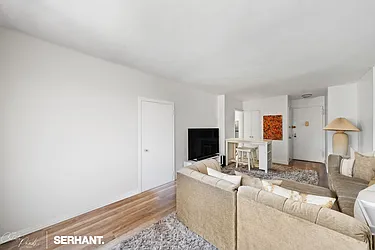 Living room thumbnail