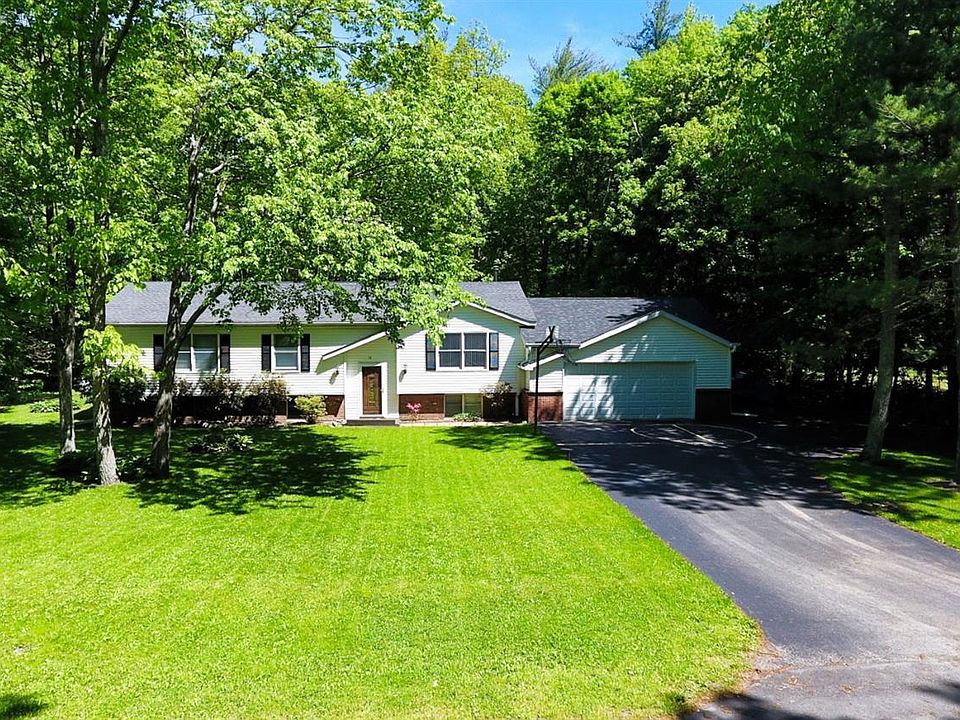 1st image of 58 Hickory Hollow Dr