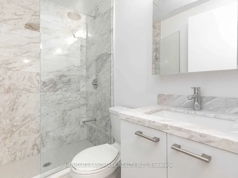 2221 Yonge St #2510 — Photo 18