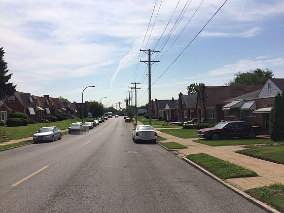 4th image of 1549 McLaran Ave