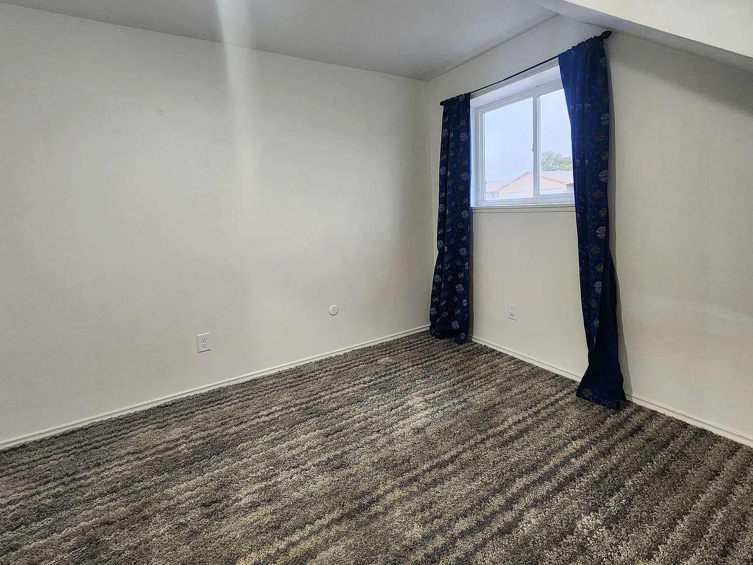 2 bed, 900 sqft, $1,475 — Photo 1