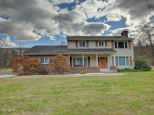 62 West St, Mc Clure, PA 17841