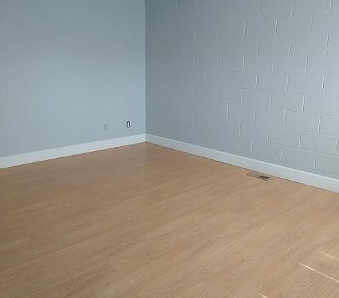 4th image of 822 Leona Ave
