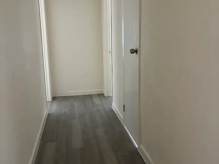 3118 SW 22nd Ter — Photo 15