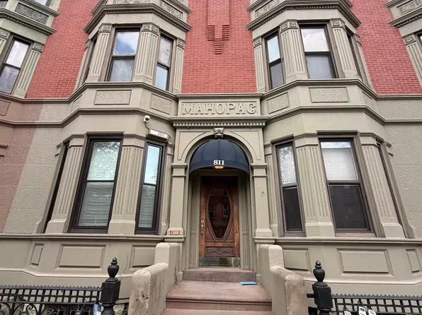 811 Washington Street image 1 of 18