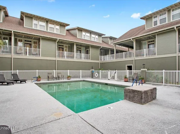 922 Porter Ave APT 219, Ocean Springs, MS 39564